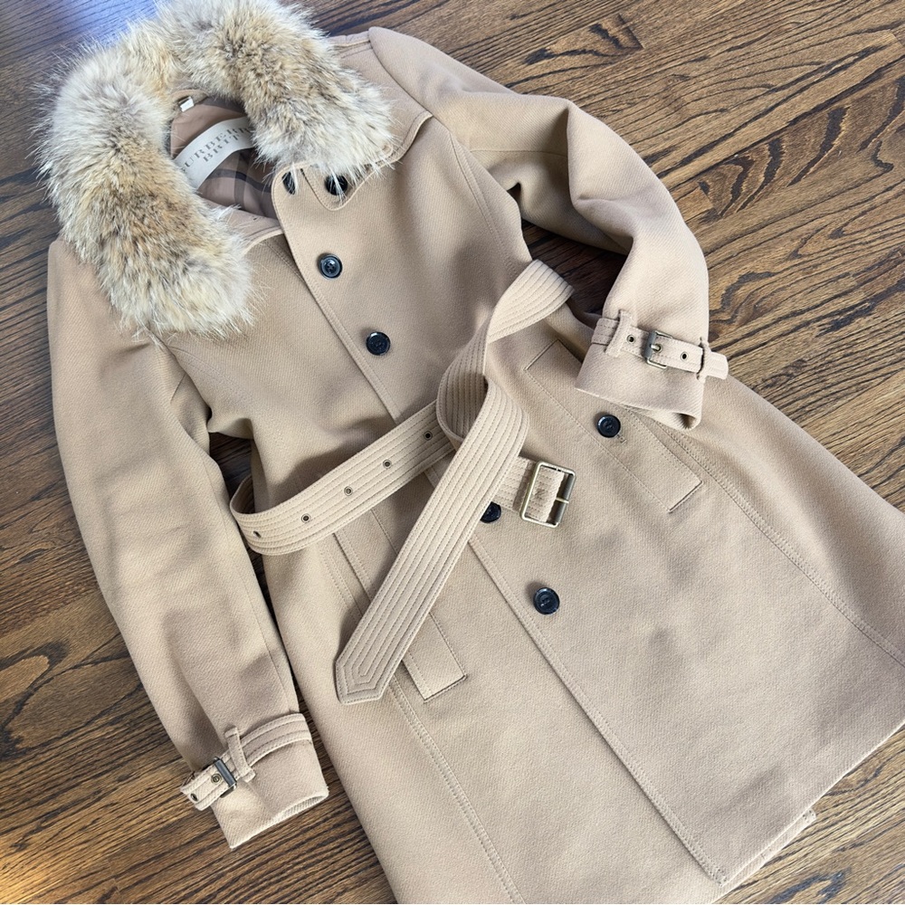 BURBERRY wool coat with natural fur collar